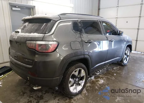 2019 Jeep Compass Limited 4X4 z USA, uszkodzony, nr VIN 3C4NJDCB6KT620185
